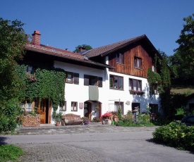 Haus am Weiher