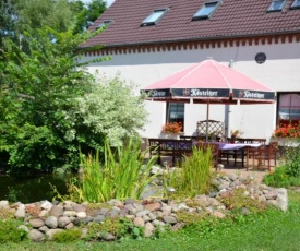 Storchennest an der Spree in Radinkendorf