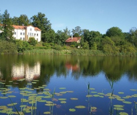 Villa am Trumpf - Individuelle Ferienwohnungen am See