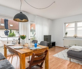 Große, moderne Wohnung im Grünen nahe Frankfurt