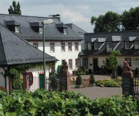 Residenz Weingut Schloss Reinhartshausen