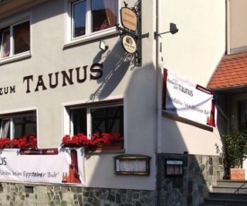 Hotel zum Taunus