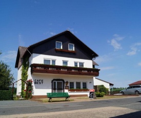 Cafe Best  Gästezimmer