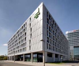 Holiday Inn Frankfurt Airport, an IHG Hotel