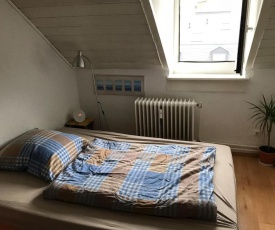 Room very central located to HBF/Messe/City