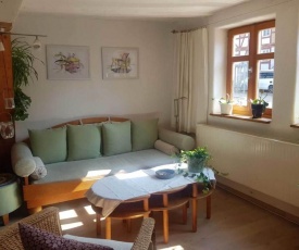 Ältestes Haus in Quentel - Ferienwohnung 1 mit kleinem Garten