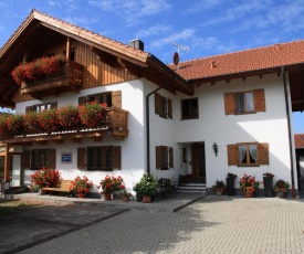 Gästehaus Burgmayr