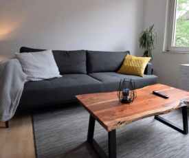 Beautiful & Central 2BR Apartment - perfect for long term stays -