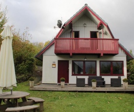 Ferienhaus am See im Bergland