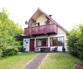 Ferienhaus am See im Bergland "Schmetterling"