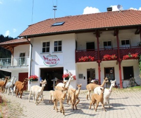 Alpaca-Village