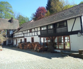 Pulvermühle - 3 Zimmer Bad direkt am Stettbach und mitten im NATURA 2000 Gebiet