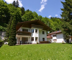 Bright Apartment in Schönau am Königsee Bavaria, with barbecue